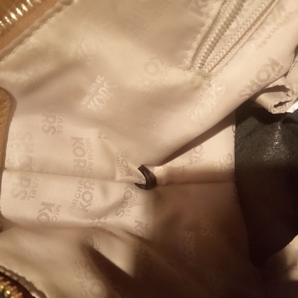 Handbag - Picture 2 of 2